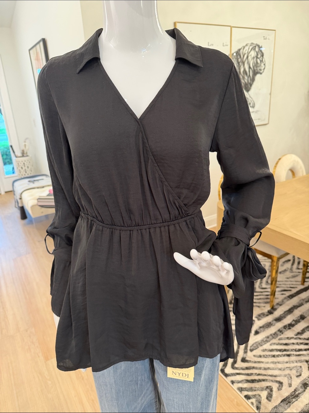 Laurie Felt Black Silk Tunic Top